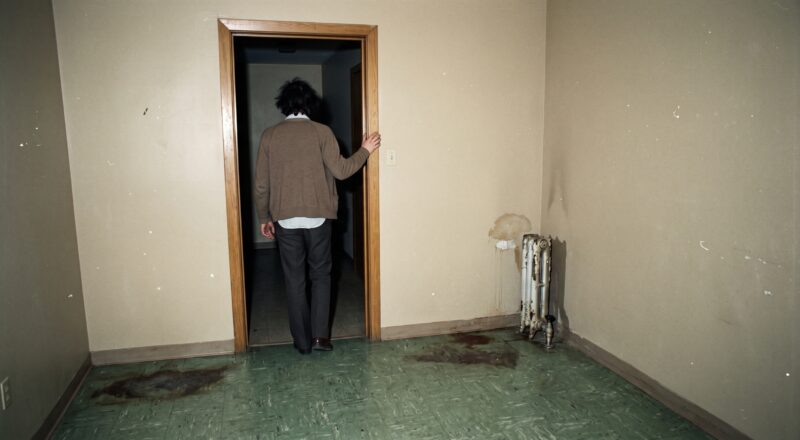 Sulfur Smell and Demons: Paranormal Meaning and Everyday Causes